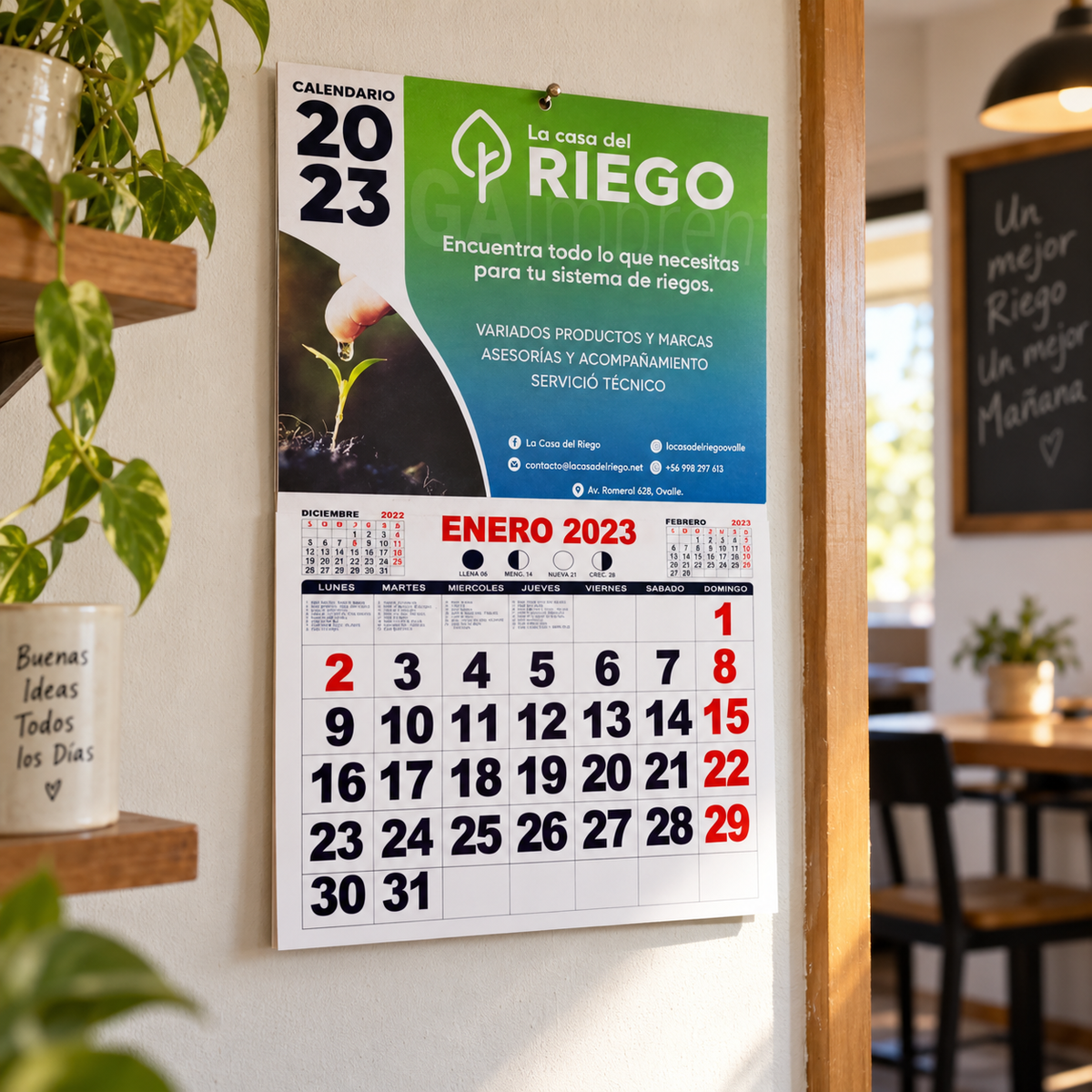 Calendario 1/4 personalizado instalado en muro de una casa